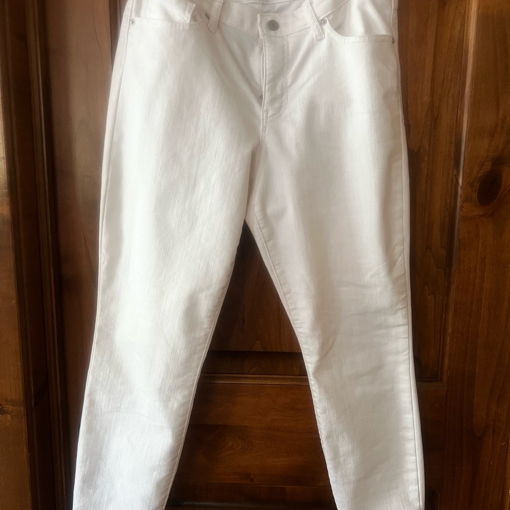 GAP Women's White Ankle & Cropped Jeans